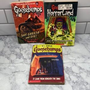 Lot of 3 Goosebumps